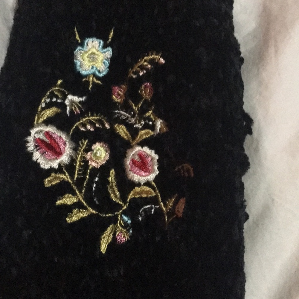Scarf - Picture 2 of 2